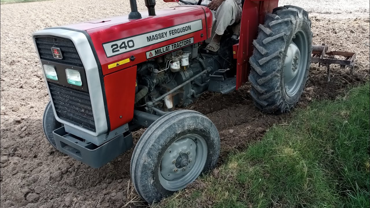 tractor for sale 240. Massey Ferguson madel 2023.   price 1950000.  03180629054. whatsapp