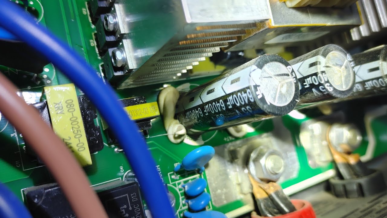 Video số 2: Sửa lỗi 52 và mổ nội thất biến tần Sumry sp 4200