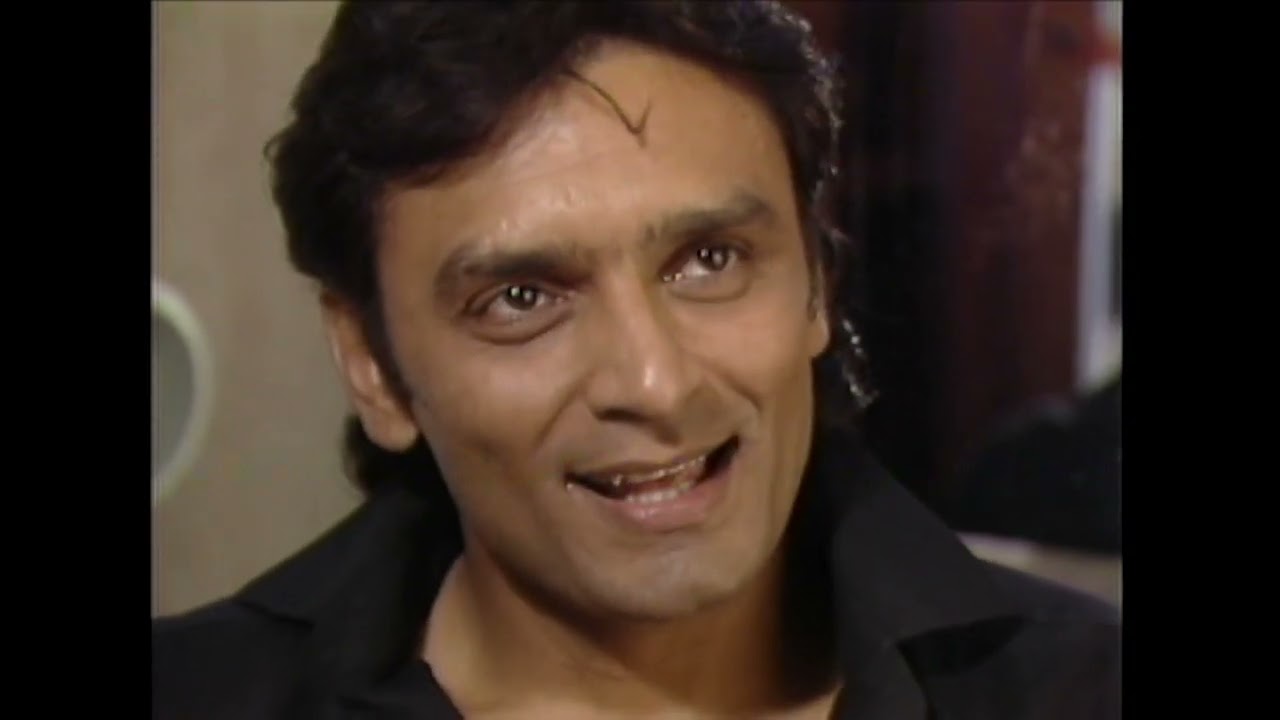 Mazhar Khan on the Sets of Ramesh Sippy&rsquo;s Serial BUNIYAAD - 1984