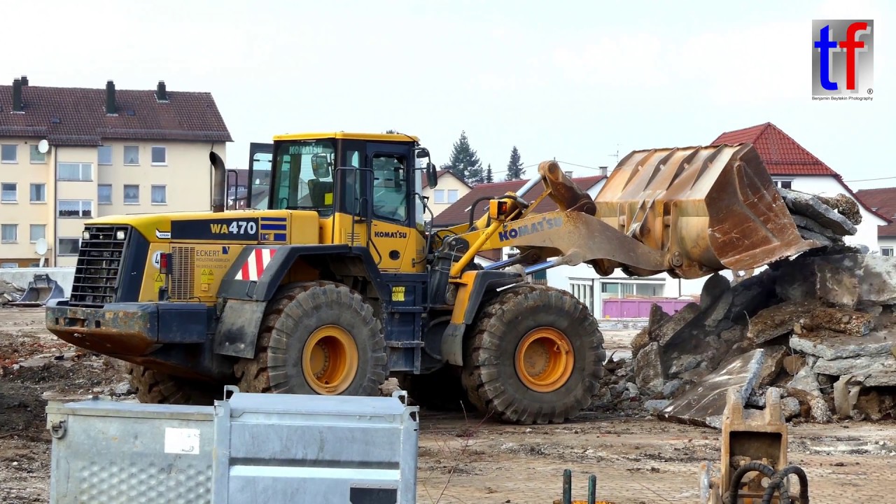**Radlader** KOMATSU WA470-6 & Zeppelin ZL? @ a Demolition Site, Winnenden, Germany, 2018.