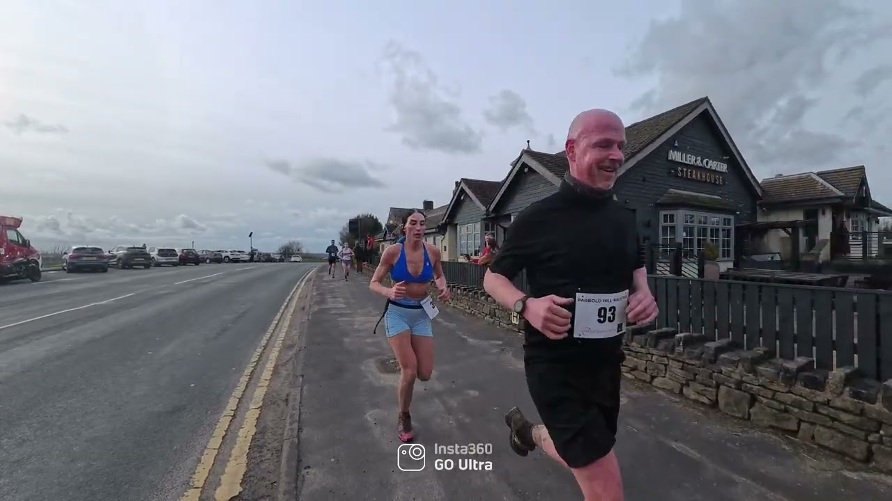 Parbold Hill Race 2026.  Crest of Parbold Hill 