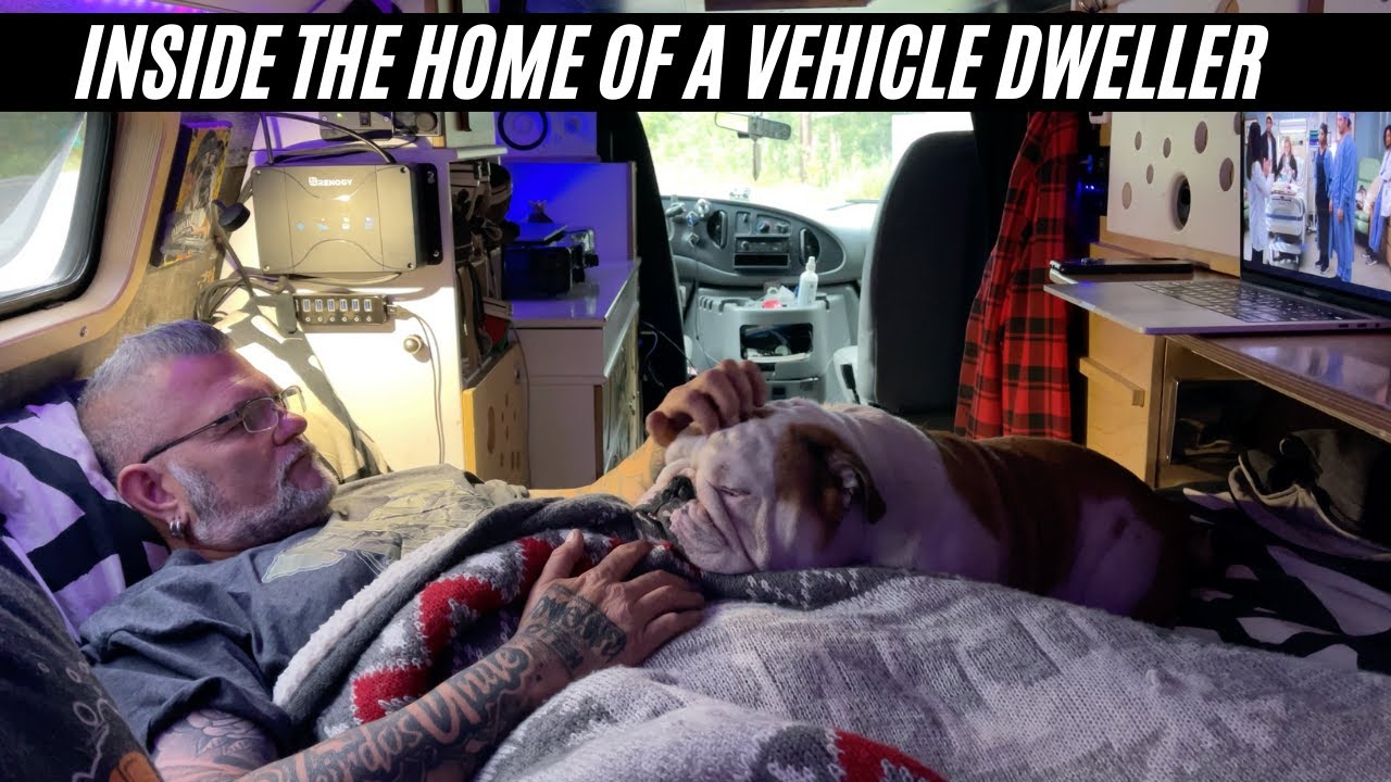 SLEEPING at a REST AREA | Man Shows His Simple Way Of Living In a Vehicle With His Dog