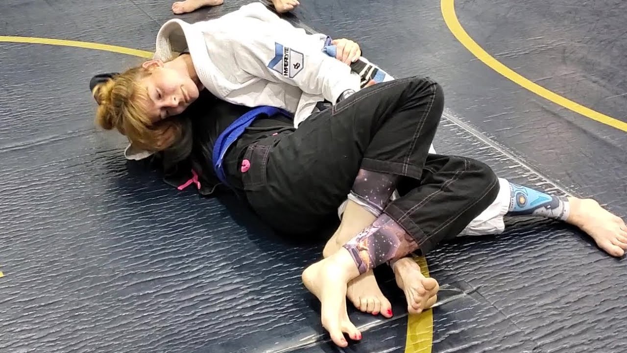 Women's Brazilian Jiu-Jitsu: Samantha 