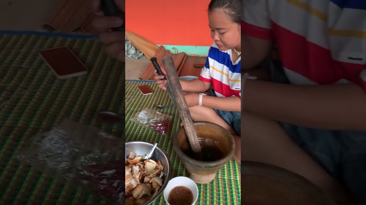 ตำมะพร้าวกิน