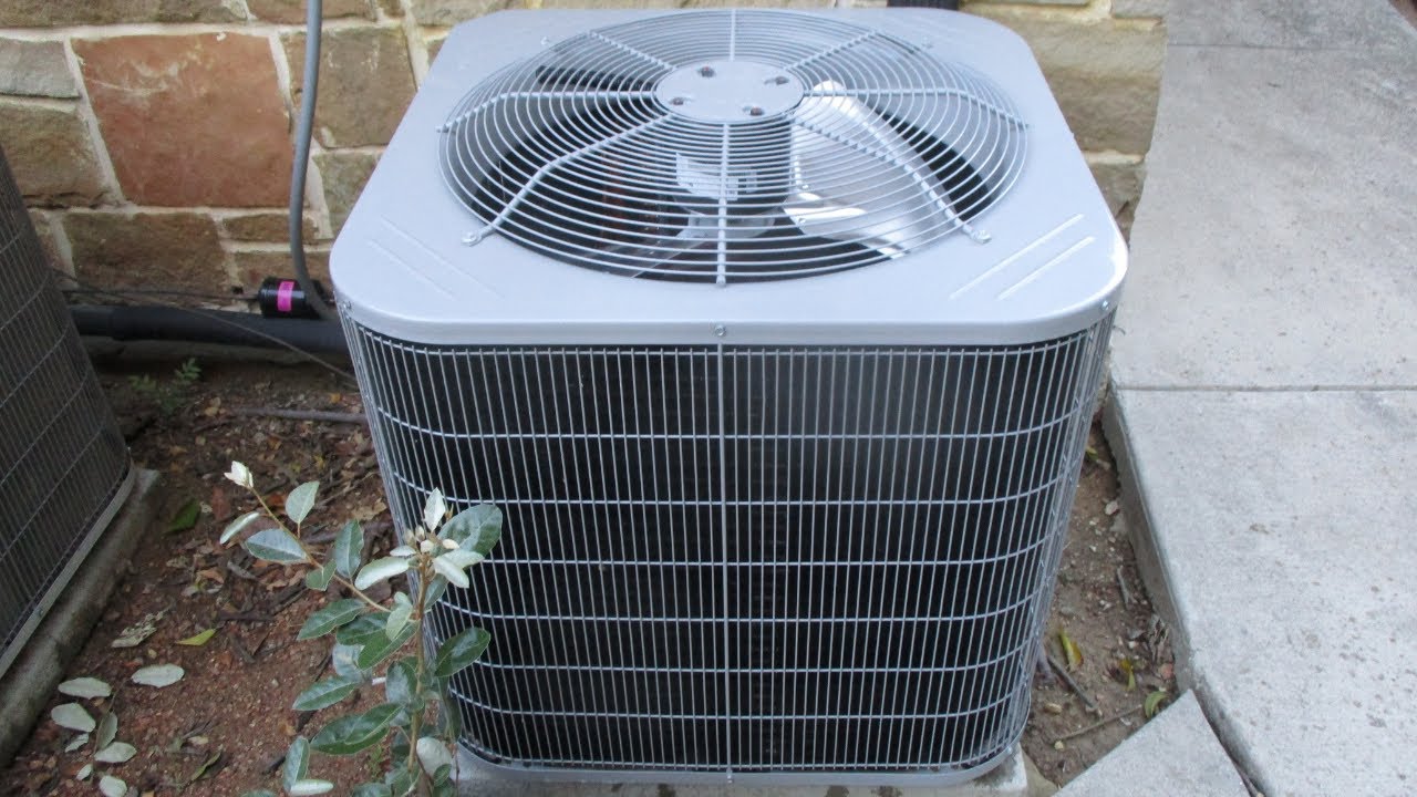 New 2022 Tempstar Heat Pump - Startup/Shutdown & Full Defrost Cycle (With Steam)