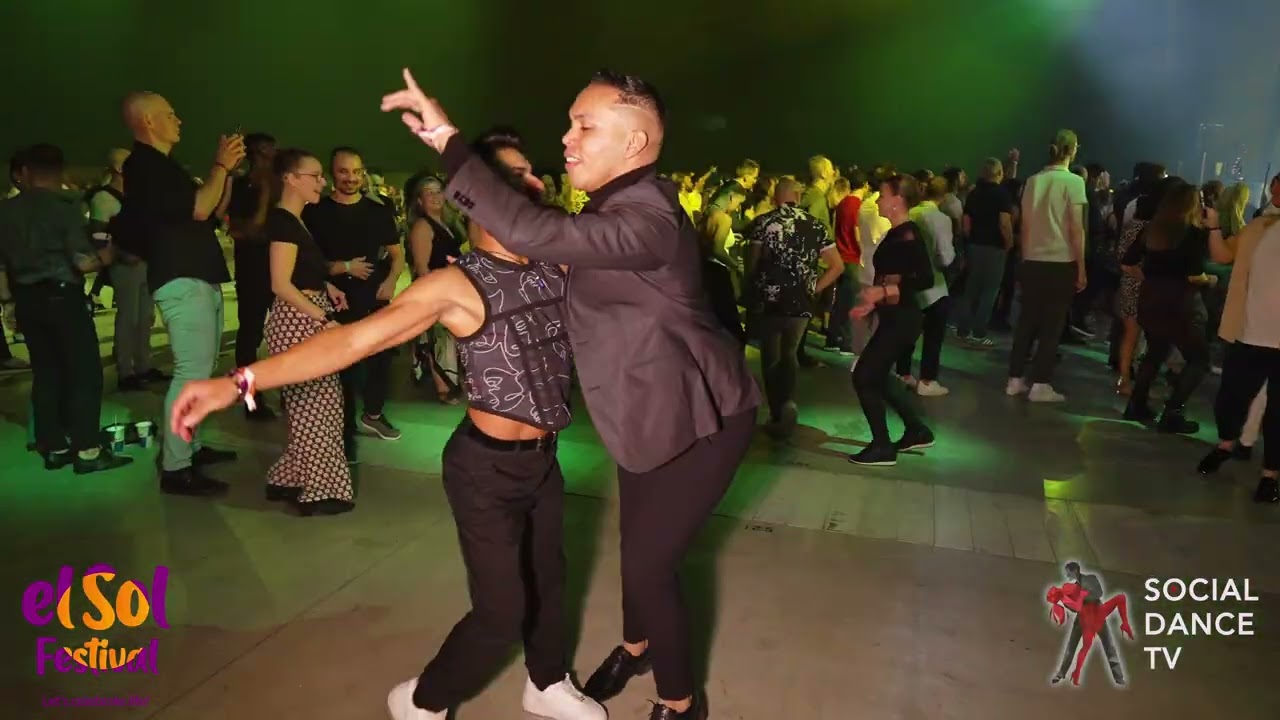 David Gonzalez & David Valverde - Salsa social dancing | El Sol Warsaw Salsa Festival 2023 (Poland)