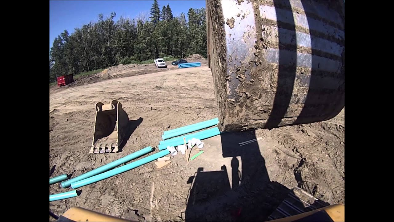 Digging Ditches (Excavator operator and pipelayer point of view)