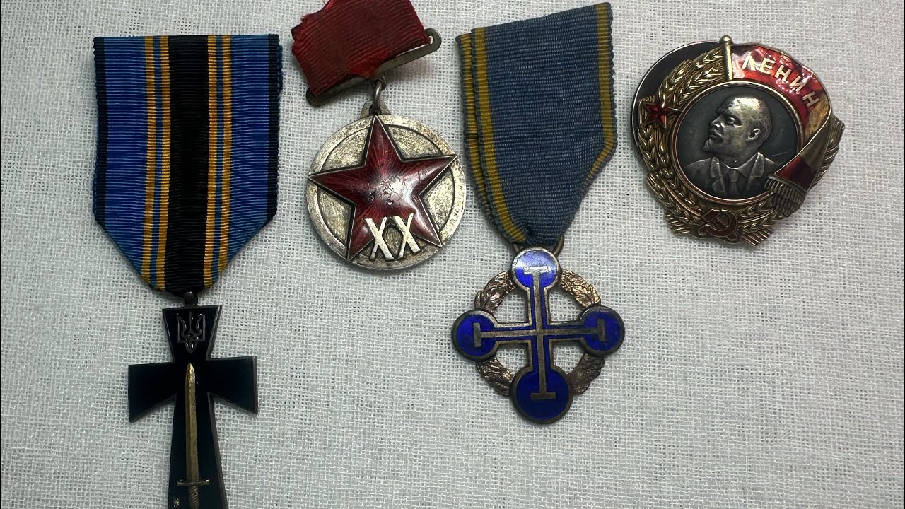 Ордена и медали прошлого века.