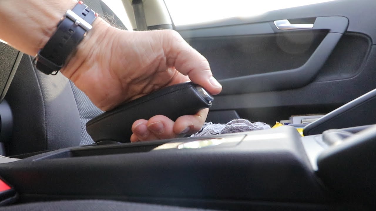 AUDI A3  2010 Handbrake adjustment