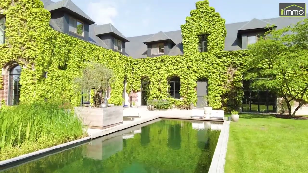 TE KOOP : LUXUEUS EN EXCLUSIEF LANDHUIS  MET PARKTUIN IN BOUTERSEM