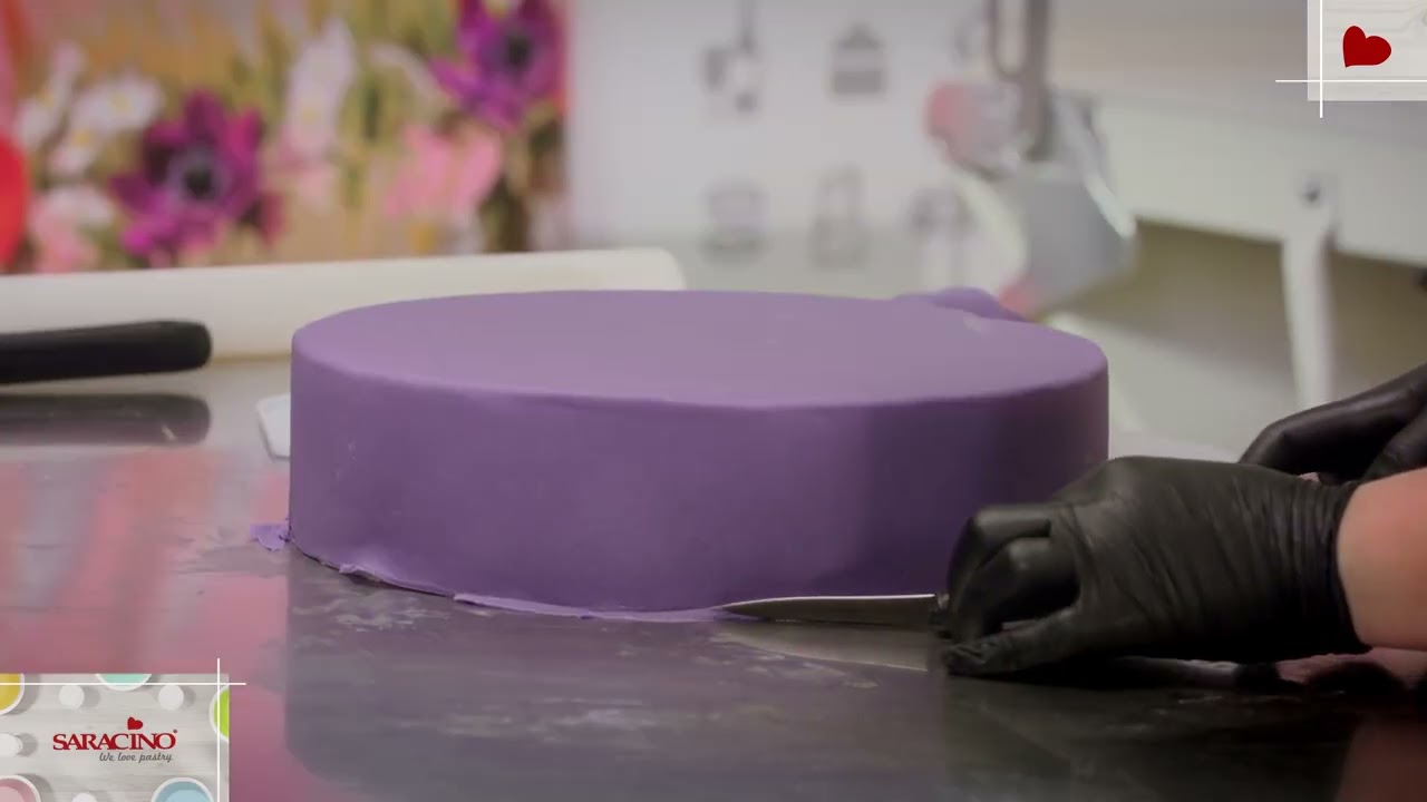 Die Vorteile beim Eindecken einer Torte mit Saracino Fondant Pasta Top