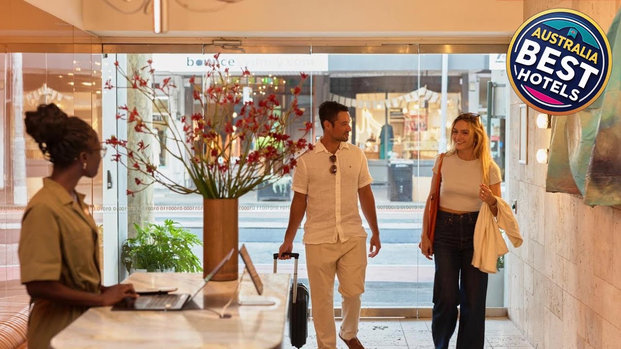 Oxford House | Sydney, Australia | Hotel Review 🌟