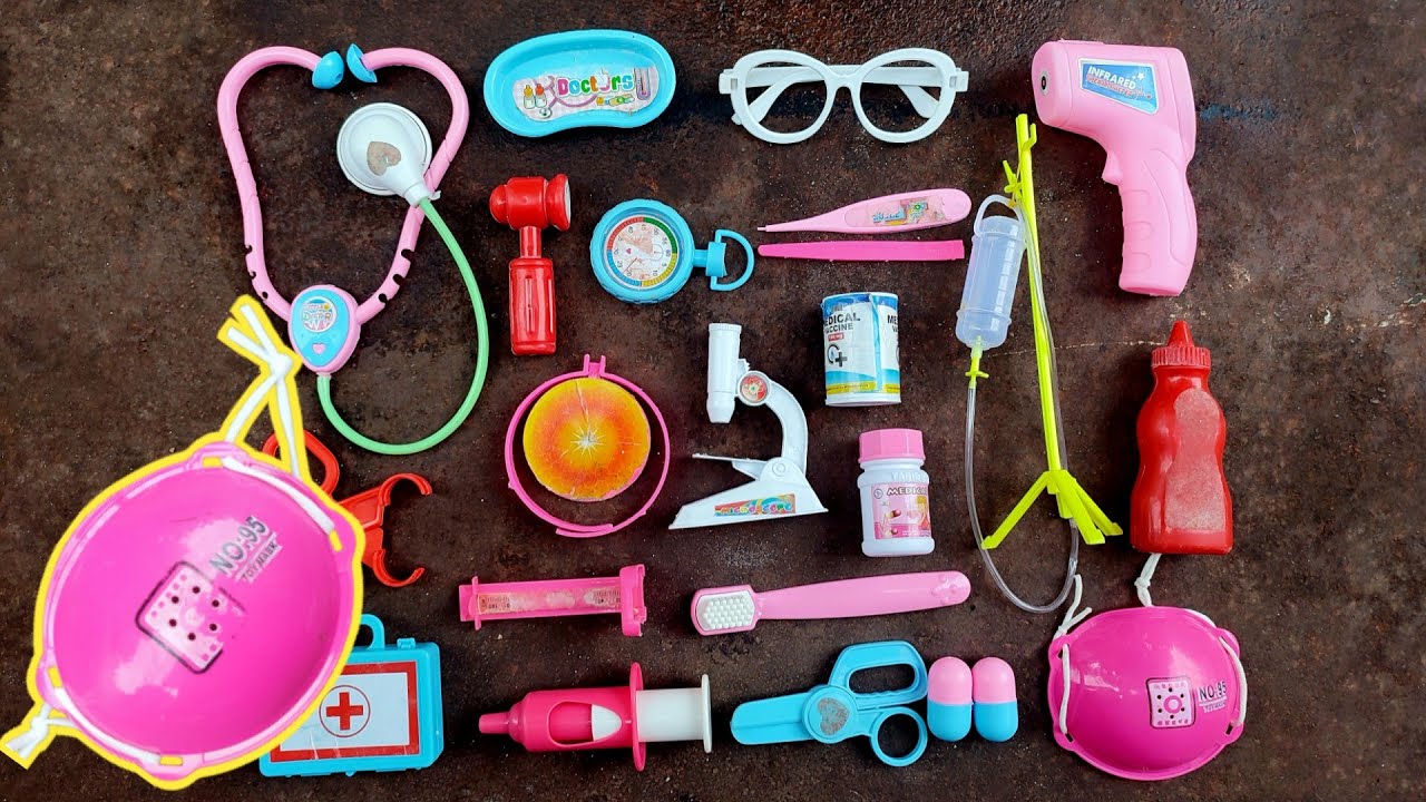 Hunting Masker, Gunting, Stetoskop, Termometer, Jarum Suntik, Mikroskop, Obat kapsul, Vaksin virus