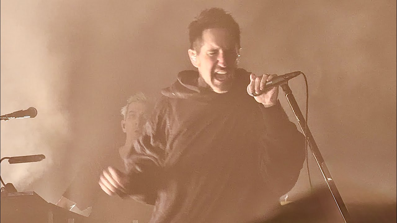 Nine Inch Nails - David Bowie / I'm Afraid of Americans -  Live @ AAC - Dallas TX - March 3, 2026 