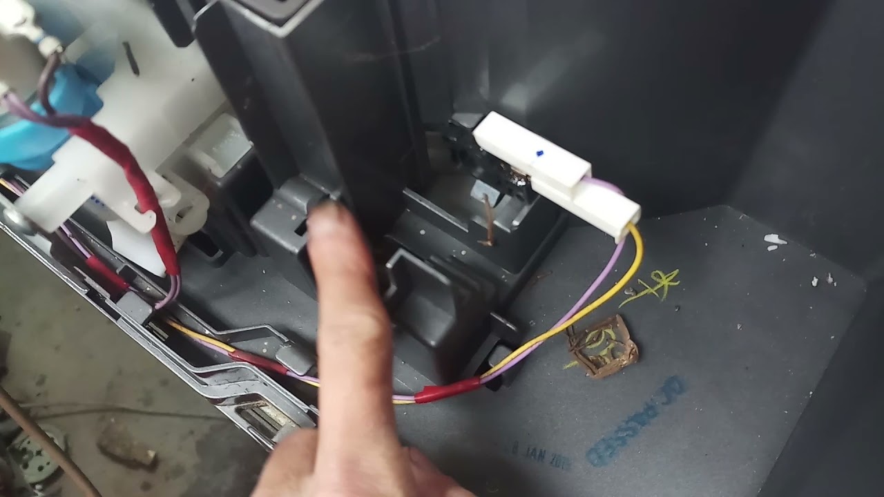 Sửa máy giặt SHARP giặt nhưng không vắt quay lại cấp nước