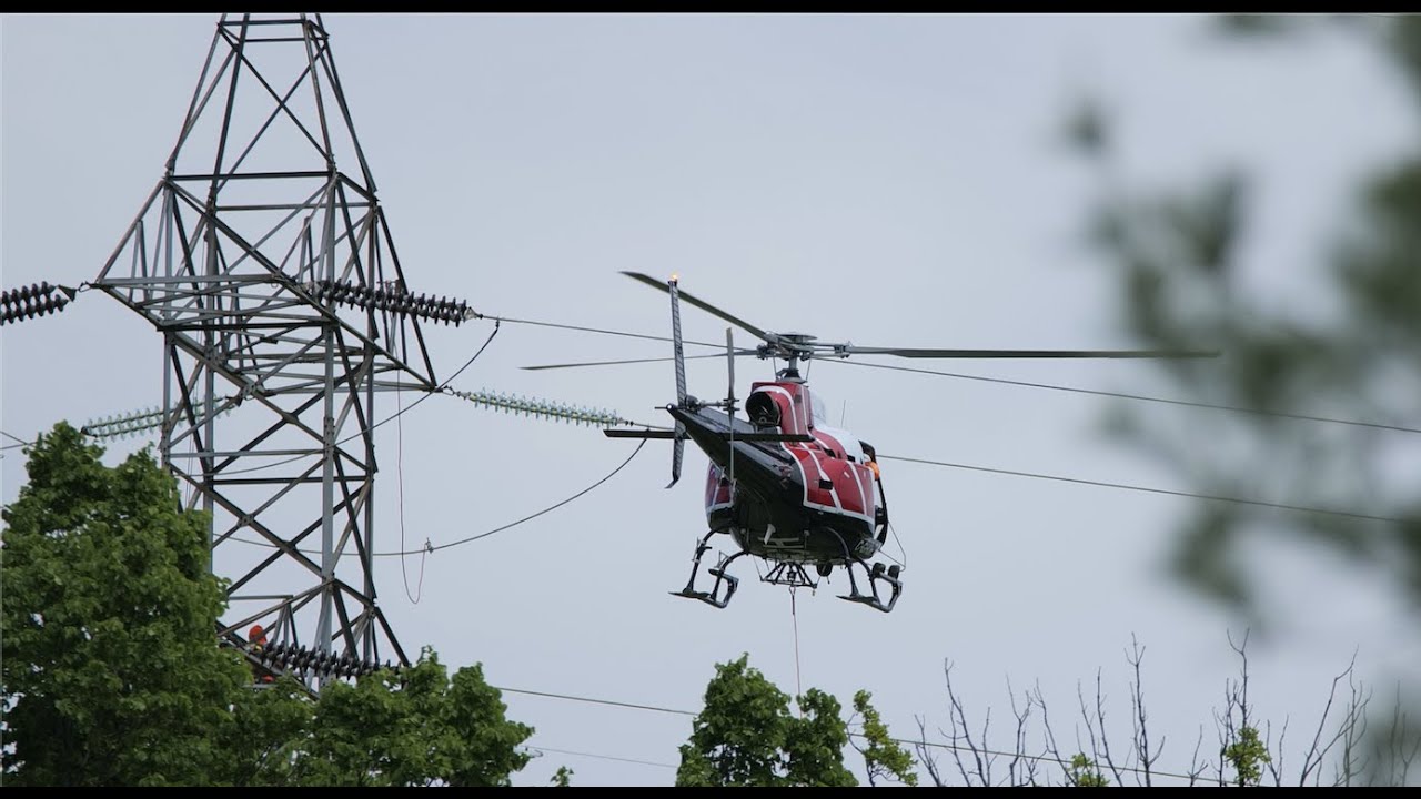 Hydro One helicopter at work