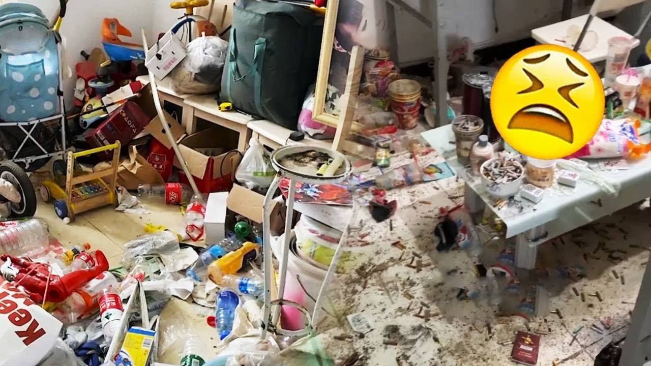 😫18-Year-Old Parents Give Birth In Factory Dormitory