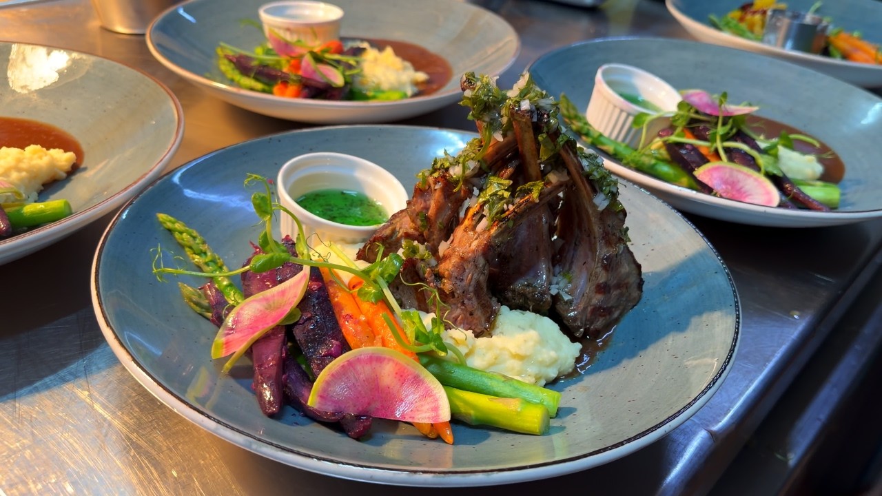 Behind the Scenes: Quiet Dinner Service in Puerto Vallarta Kitchen