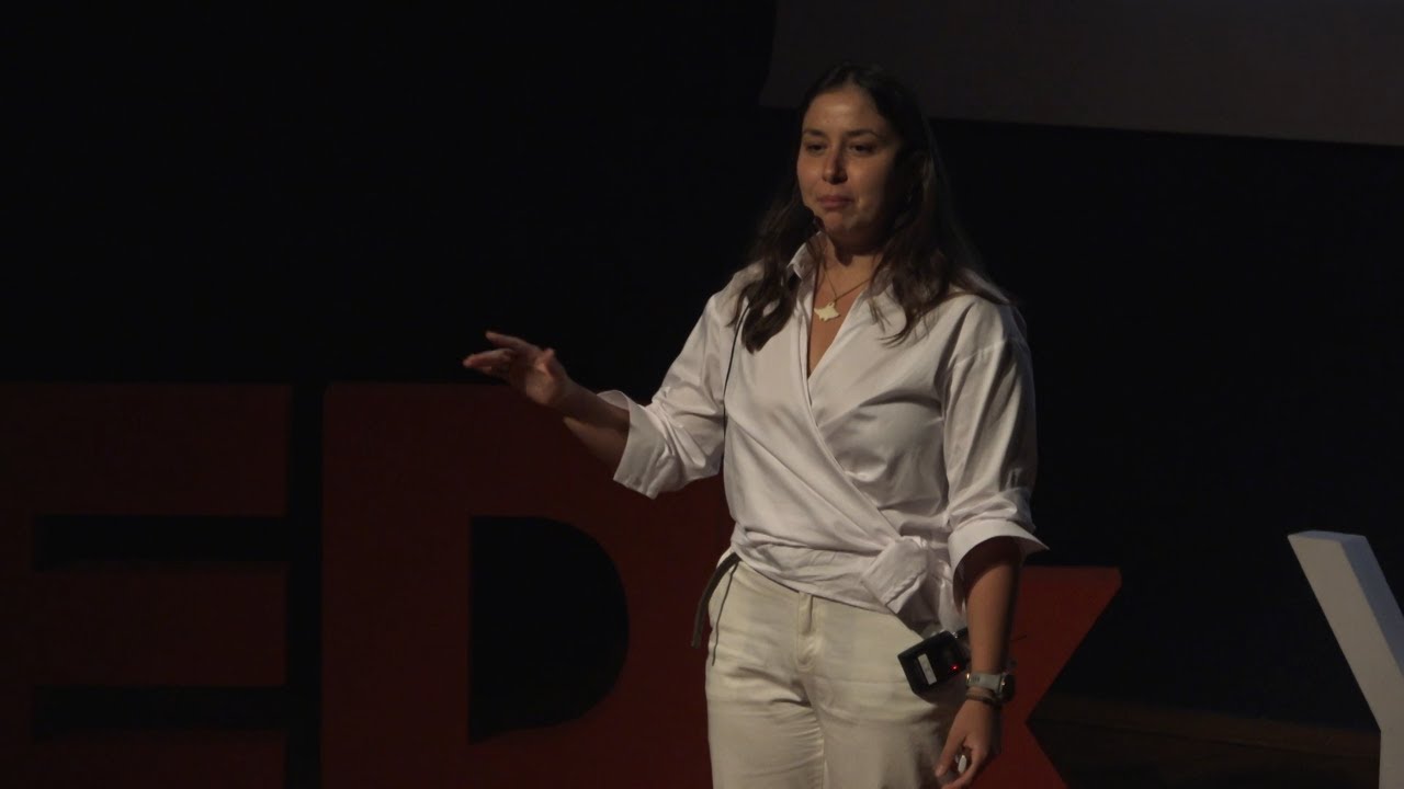 Okyanusun Kızından Okyanusların Puzzle'ı | Bengisu Avcı | TEDxYaşar University