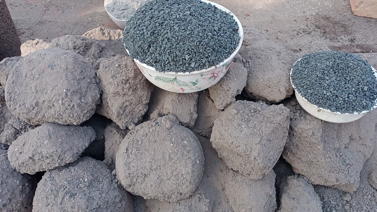 ASMR: Pure Charcoal mix Grey Concrete Dry Crumbling #asmr #sandcementasmr #satisfying
