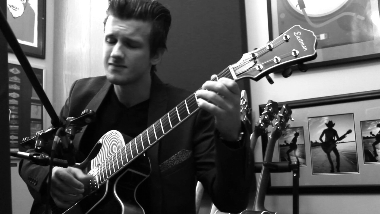 Solo Jazz Guitar - Moanin' - Arranged and Performed by Jacob Juusola