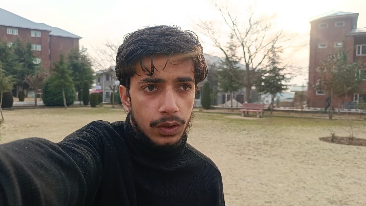 Aaj Lift Tut Gye Thi Bach Gye🤲