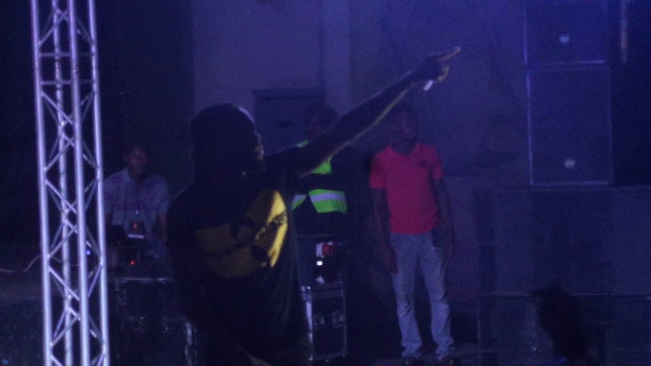 Bob da Rage Sense  canta a carta