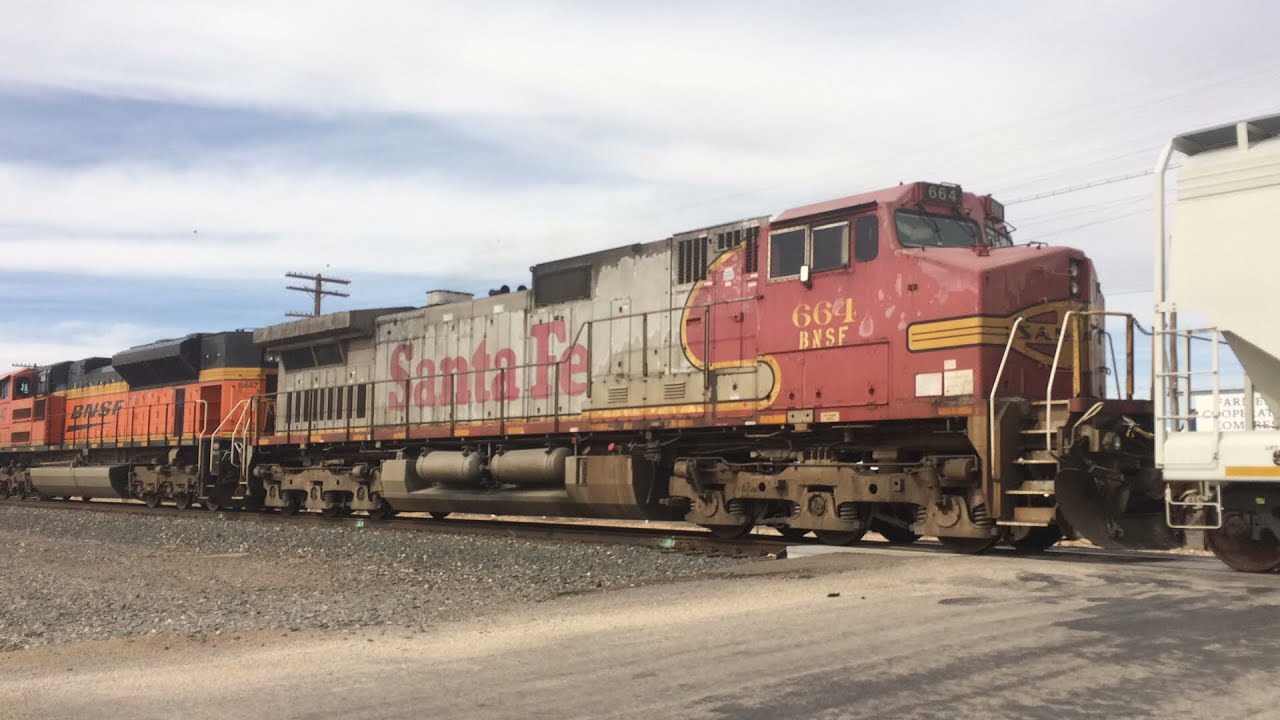 Lubbock Trains #89 | If You Think Railfanning Can’t Get Weird... Watch This!