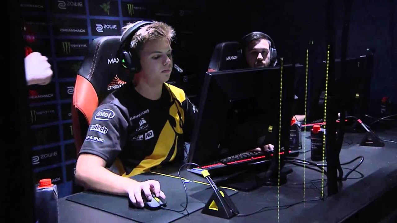 CS:GO - Kjaerbye Ridiculous 1 vs 4 DEAGLE Clutch @ Dreamhack ZOWIE Open