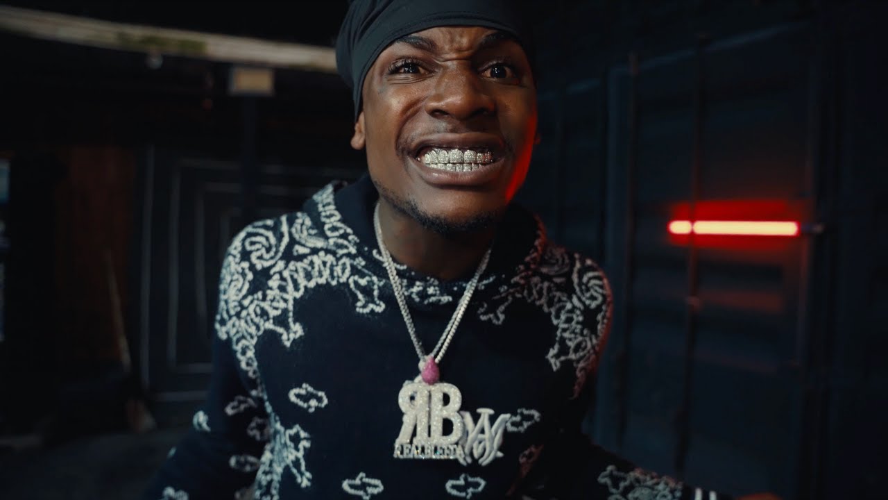Realbleeda - WHOLE LOTTA SMOKE (Official Music Video)