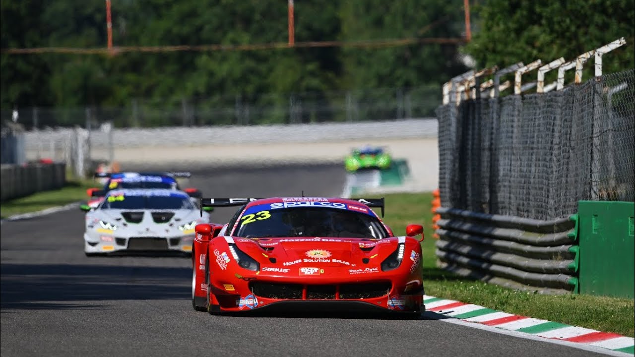FERRARI 488 GT3 // Onboard in Monza