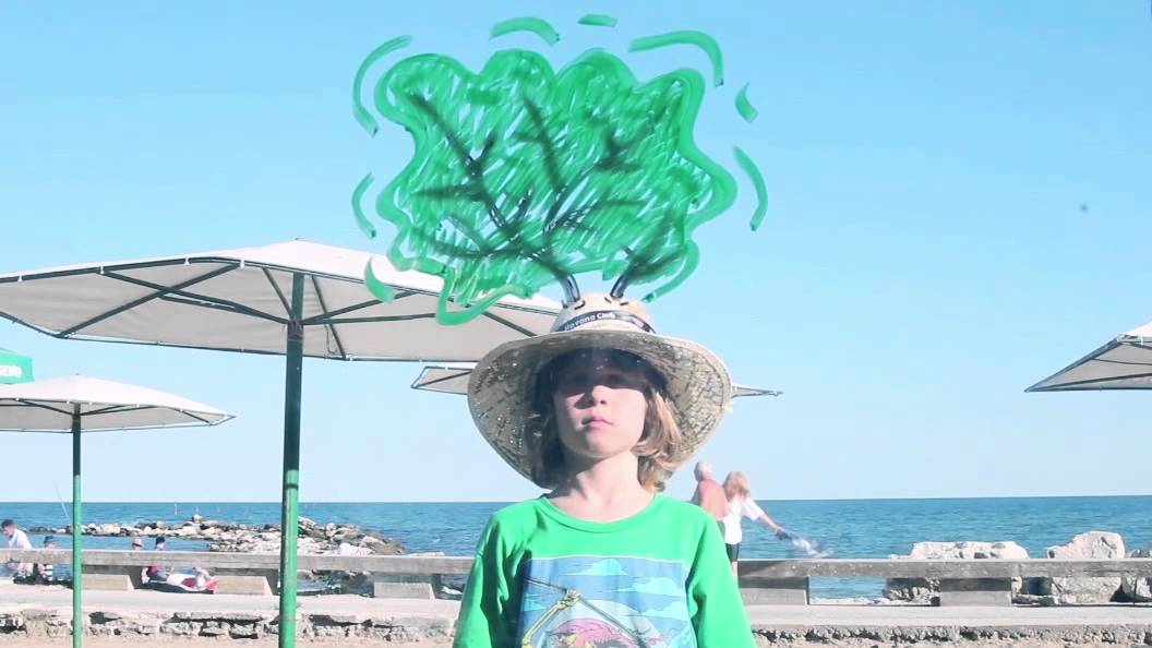 Animation on glass [on the beach]