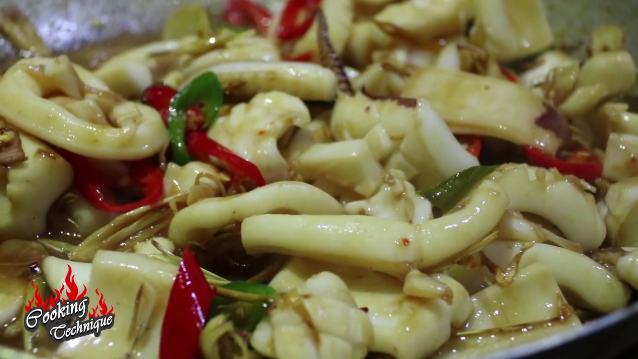 Cooking Technique: Cooking Yummy Big Squid With Secret Recipe