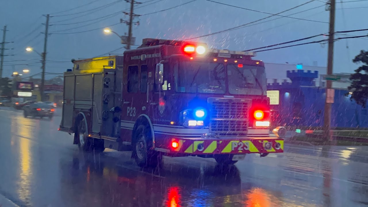Waterloo Fire Pumper 23 responding