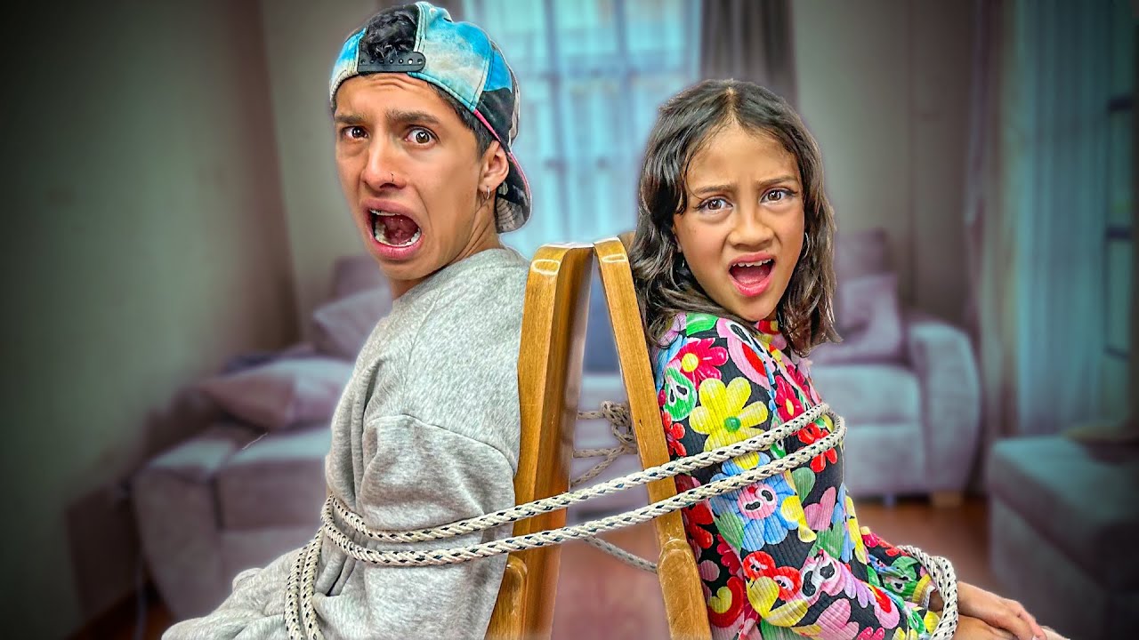 ¡¡HEMOS SIDO SECUESTRADOS!! * ¡Necesitamos AYUDA!