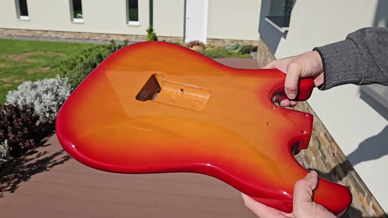 Sienna Sunburst Strat Body