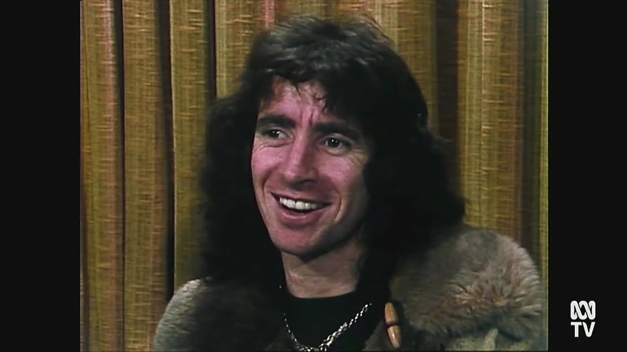 Countdown (Australia)- Molly Meldrum Interviews Bon Scott- 1977