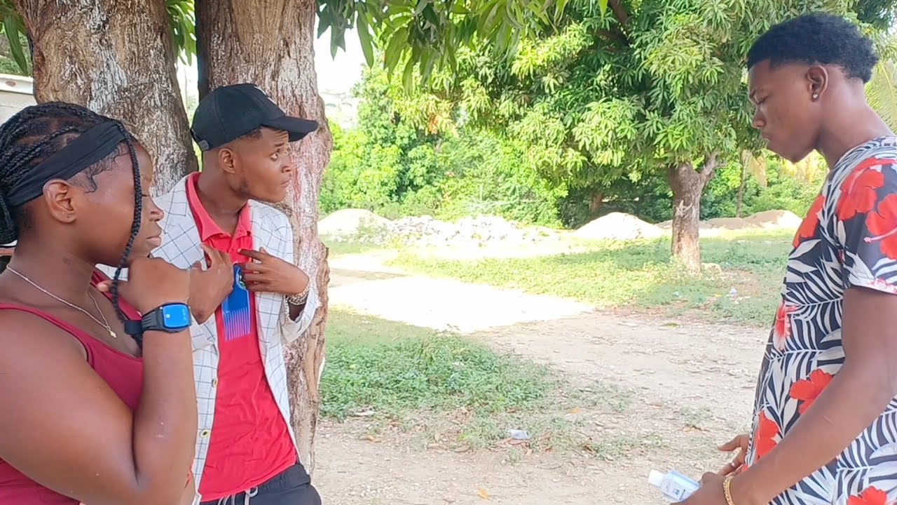 Gad jan yo fè will plug ront devan madanm li
