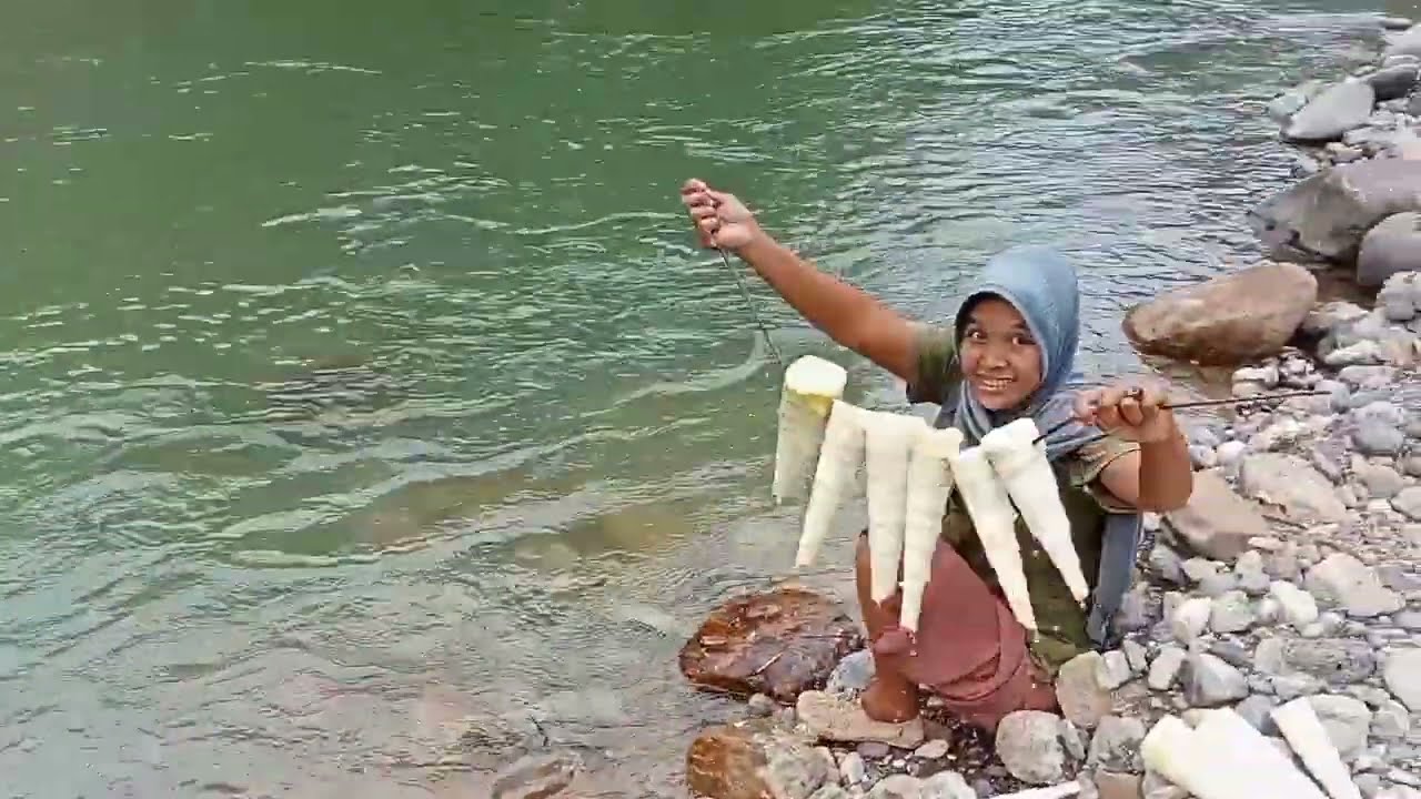 Mencari Rebung ,Panen Rebung Dapat Bayak Lauk Rebung Manis Rebung Asam 