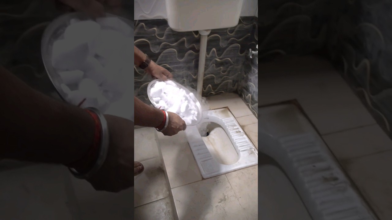 Dry ice in Pot 😂 #funny #dryice  #yashkeexperiments