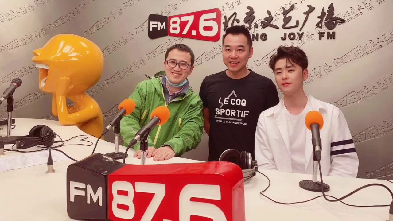 张云雷 做客北京文艺广播 聊聊新歌，畅谈自己。【电台回听全程👇以下🔗】