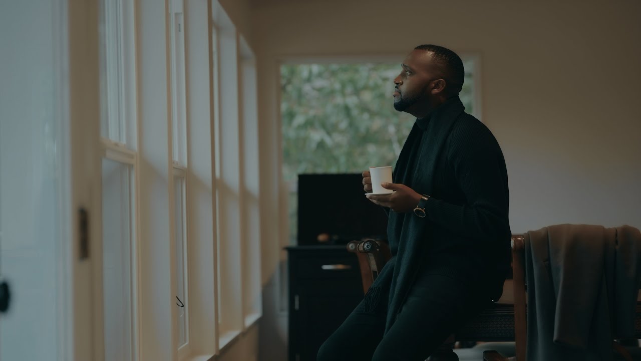 NDAREBA - Adrien Misigaro Ft Yvette Uwase (Official Video)