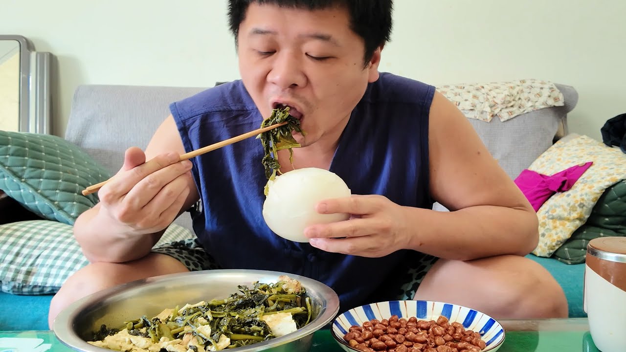 东北名菜雪里红炖豆腐嘎嘎香啊！