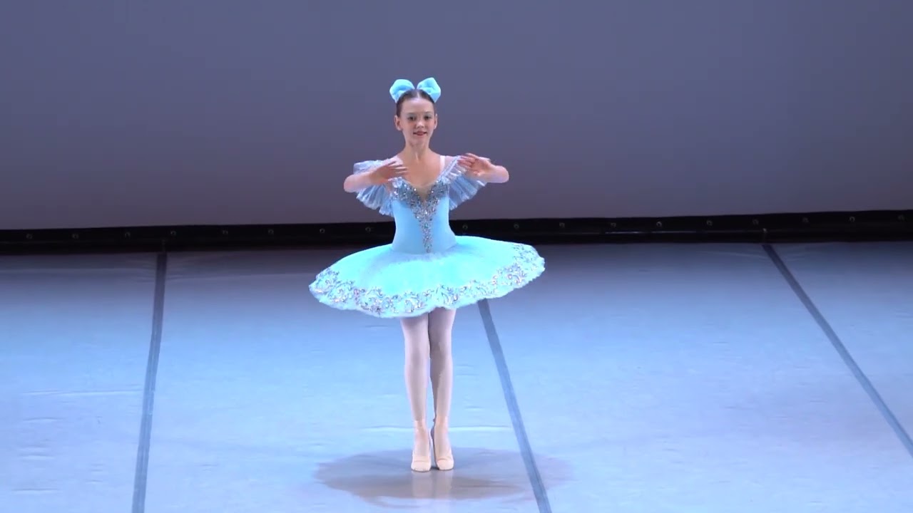Кузнецова Софія, Варіація Ляльки із балету Коппелія A variation the Puppet from the Coppelius ballet
