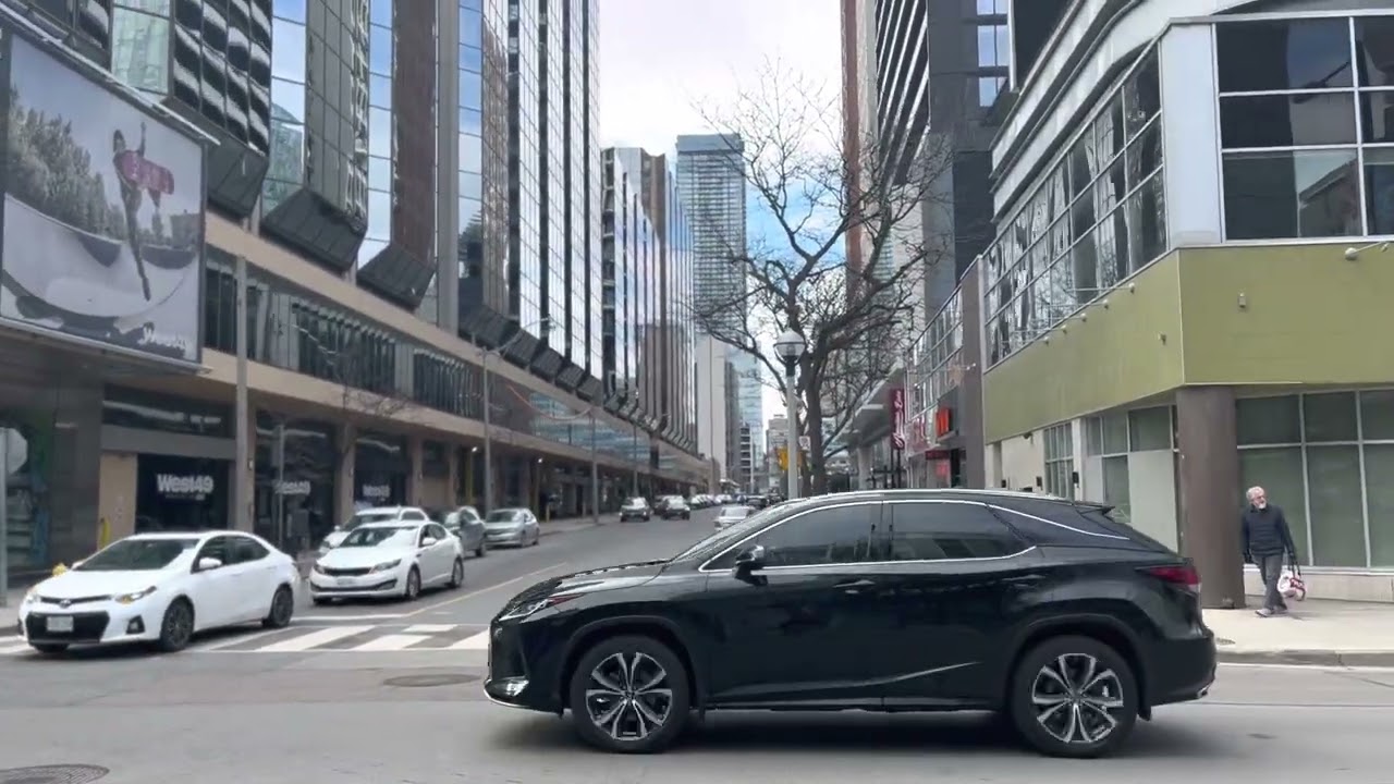 Toronto 🇨🇦downtown to the world. Never give up🏃 #canada #africa