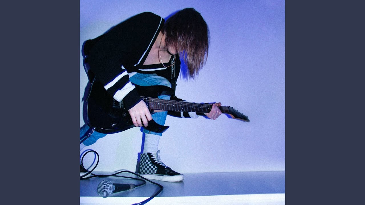Omg (feat. Official Skinni)