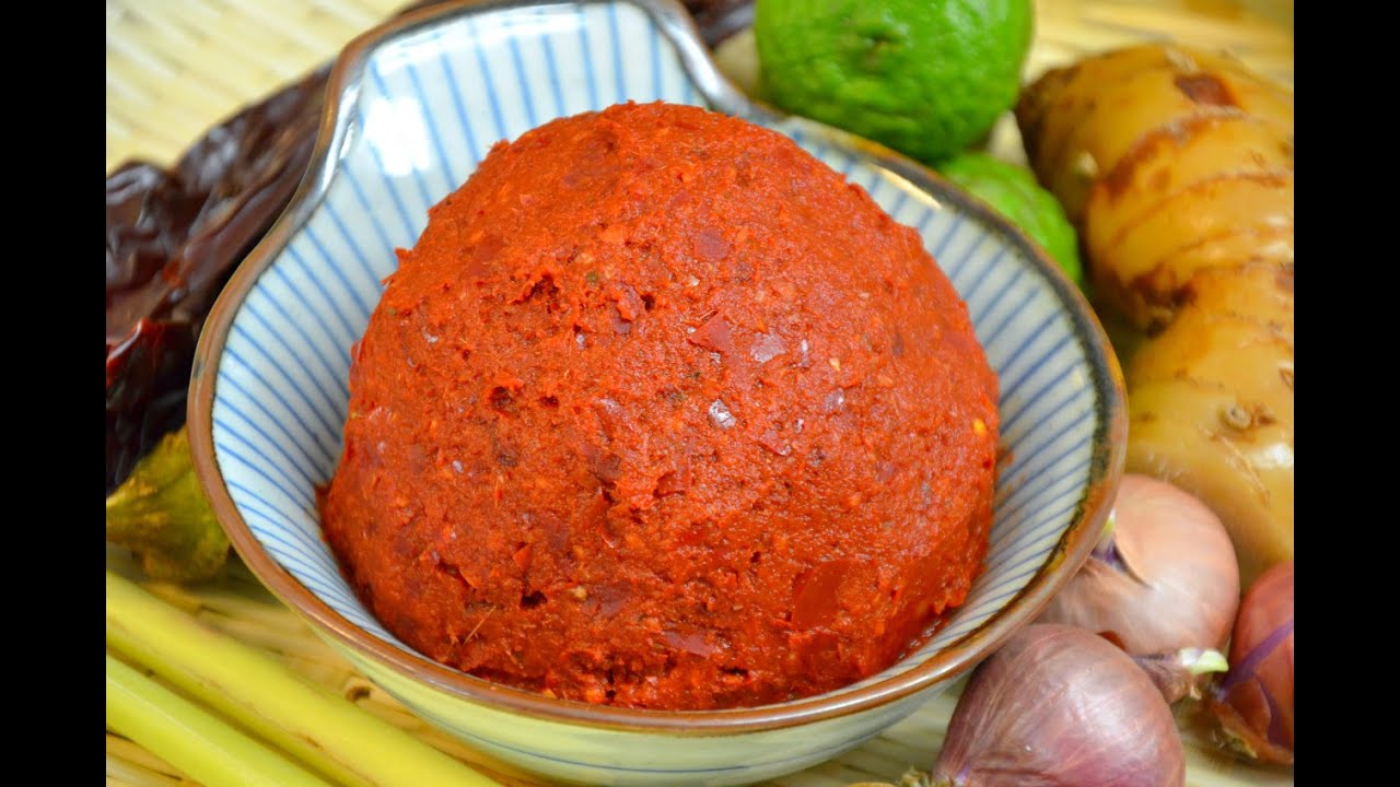 How to Make Thai Red Curry Paste น้ำพริกแกงเผ็ด