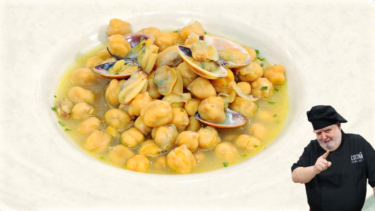 Garbanzos con almejas: la receta que sorprende desde la primera cucharada 😍🍲