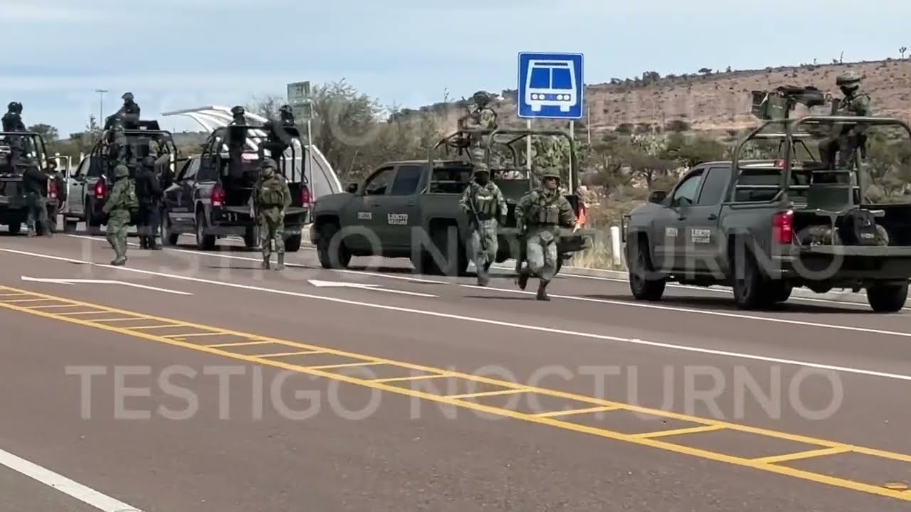 Fuerte enfrentamiento entre civiles y policía estatal en carretera a Jerez | Testigo Nocturno