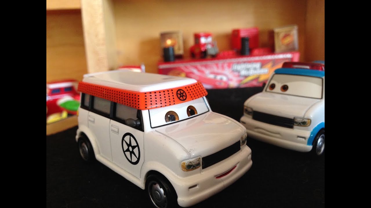 Mattel Disney Cars Super Chase Carateka